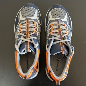 NWOT! Merrell Waterproof Hiking Shoes, Men’s Size 5